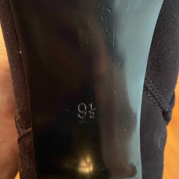 Kelly & Katie Black Suede Booties - Picture 3 of 7